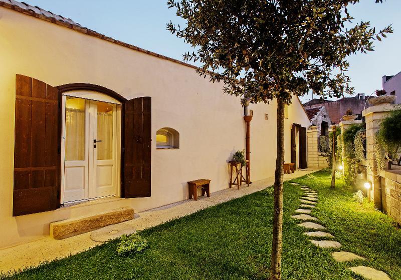 Borgo San Gaetano Bernalda Exterior foto